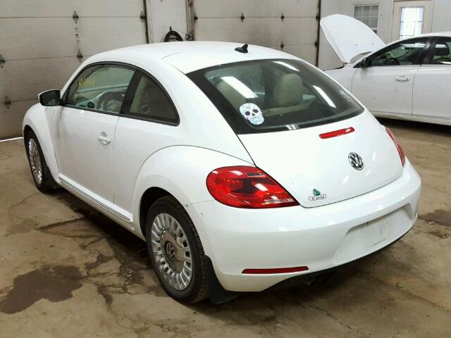 3VWJ17AT3EM638814 - 2014 VOLKSWAGEN BEETLE WHITE photo 3