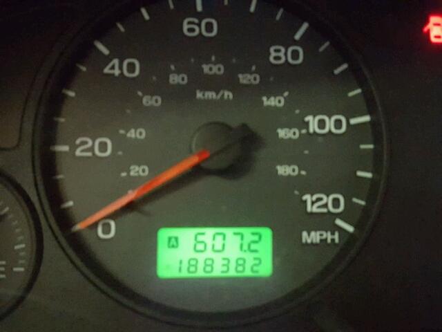 JF1SF65602H731271 - 2002 SUBARU FORESTER S RED photo 8