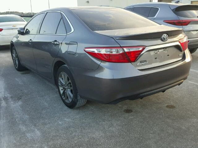 4T1BF1FK2GU519698 - 2016 TOYOTA CAMRY CHARCOAL photo 3