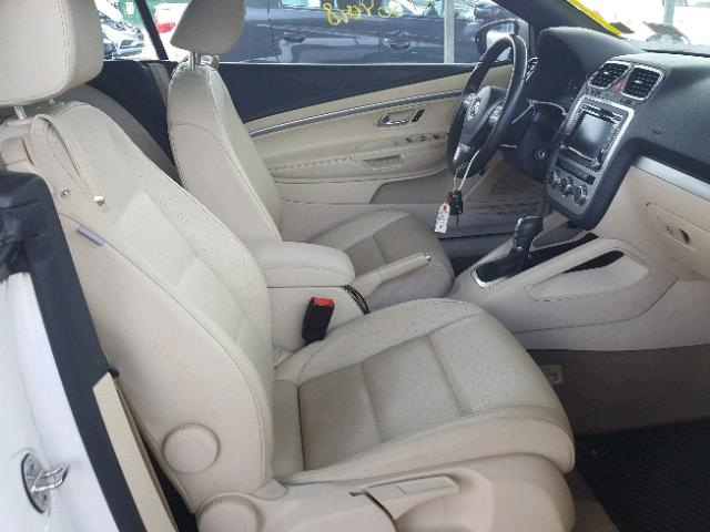 WVWBW8AH0DV000292 - 2013 VOLKSWAGEN EOS KOMFOR 白色 照片 5