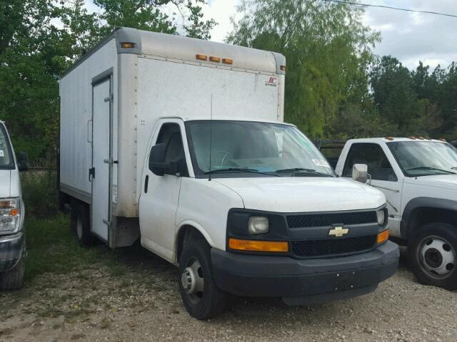 1GB3G3BG4D1122126 - 2013 CHEVROLET EXPRESS G3 WHITE photo 1