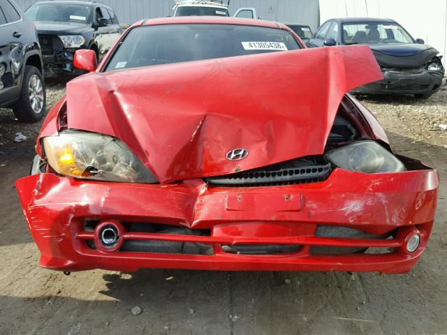 KMHHM65D43U062371 - 2003 HYUNDAI TIBURON RED photo 9