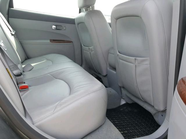 2G4WD532751236449 - 2005 BUICK LACROSSE C GRAY photo 11