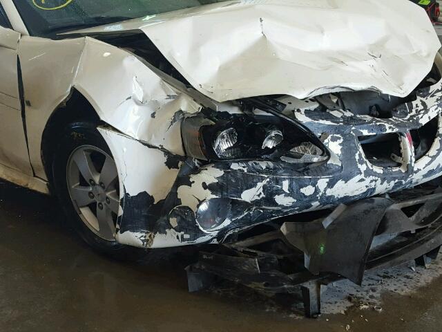 2G2WP552871163396 - 2007 PONTIAC GRAND PRIX WHITE photo 9