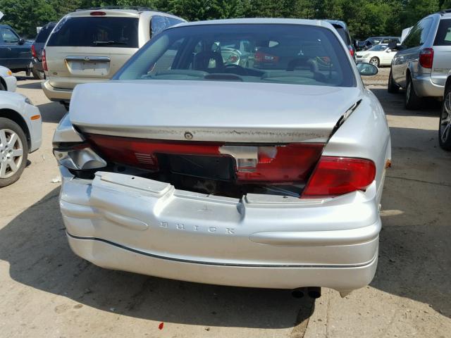 2G4WB52K441217752 - 2004 BUICK REGAL LS 银色 照片 9