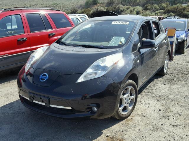 JN1AZ0CP8BT000366 - 2011 NISSAN LEAF SV BLACK photo 2