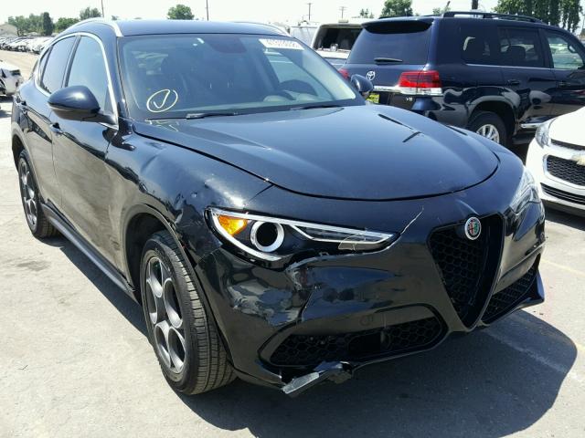 ZASFAKAN7J7B61572 - 2018 ALFA ROMEO STELVIO BLACK photo 1