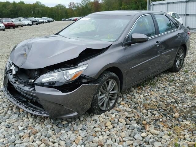 4T1BF1FK9HU405277 - 2017 TOYOTA CAMRY LE 石墨色 照片 2