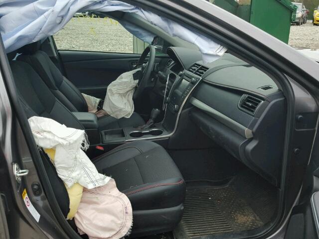 4T1BF1FK9HU405277 - 2017 TOYOTA CAMRY LE 石墨色 照片 5