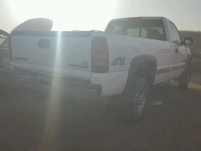 1GCHK24U31Z256684 - 2001 CHEVROLET SILVERADO WHITE photo 4