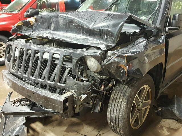 1J4FT28B19D178115 - 2009 JEEP PATRIOT BLACK photo 9