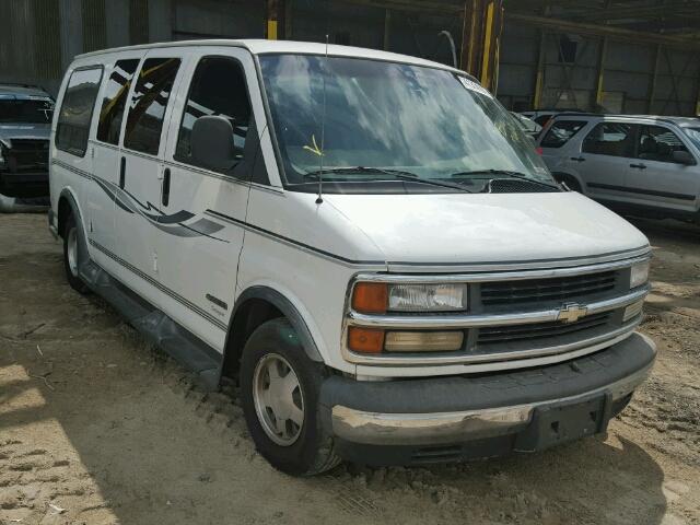 1GBFG15R0Y1100421 - 2000 CHEVROLET EXPRESS G1 WHITE photo 1