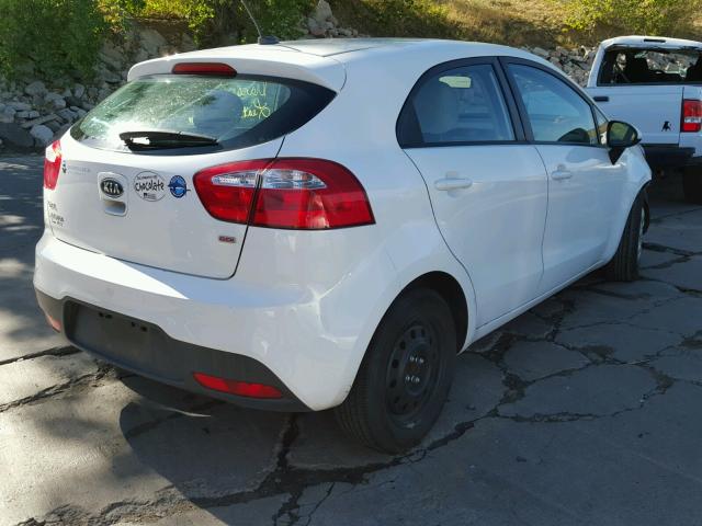 KNADM5A37D6109082 - 2013 KIA RIO WHITE photo 4