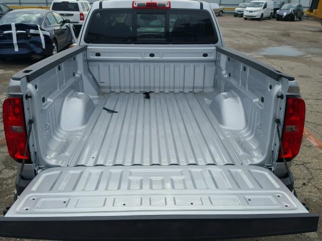 1GCHTCEN3J1216467 - 2018 CHEVROLET COLORADO L SILVER photo 6