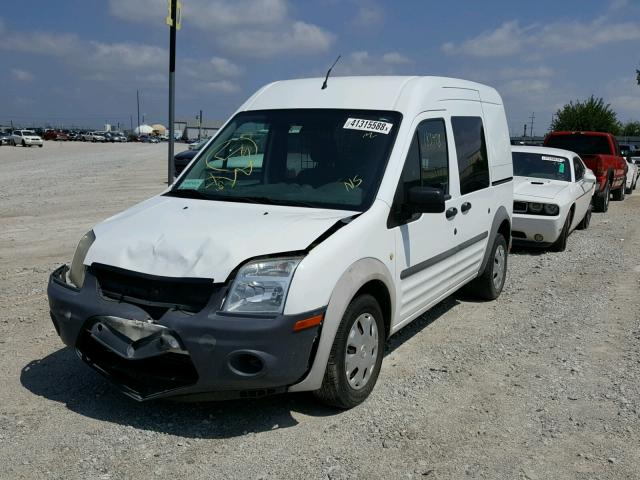 NM0LS6AN4AT015764 - 2010 FORD TRANSIT CO WHITE photo 2