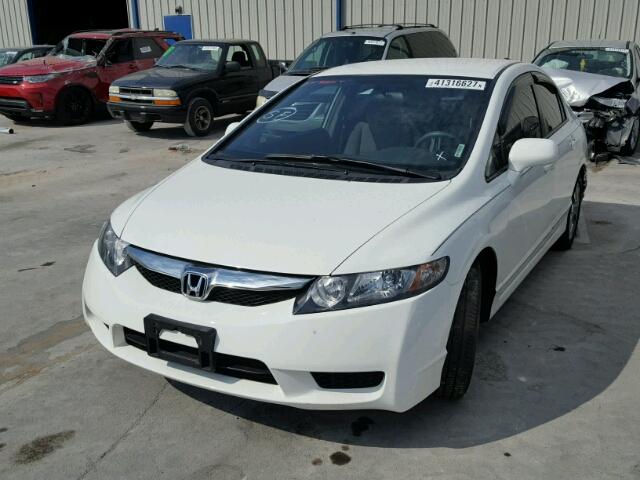 2HGFA1F57AH533753 - 2010 HONDA CIVIC WHITE photo 2