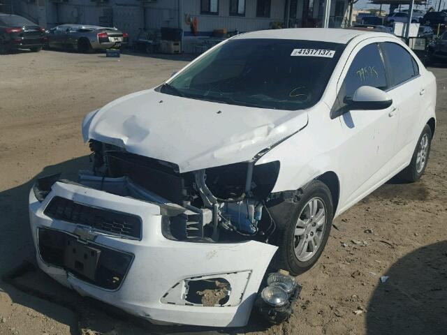 1G1JC5SB9E4120752 - 2014 CHEVROLET SONIC LT WHITE photo 2