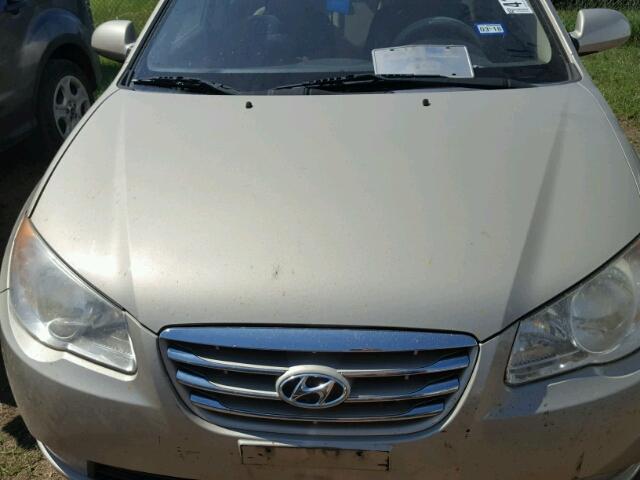 KMHDU4AD6AU979642 - 2010 HYUNDAI ELANTRA BL GOLD photo 7