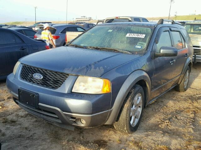 1FMZK02125GA79446 - 2005 FORD FREESTYLE BLUE photo 2