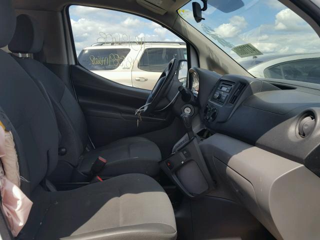 3N63M0YN9FK708103 - 2015 CHEVROLET CITY EXPRE WHITE photo 5