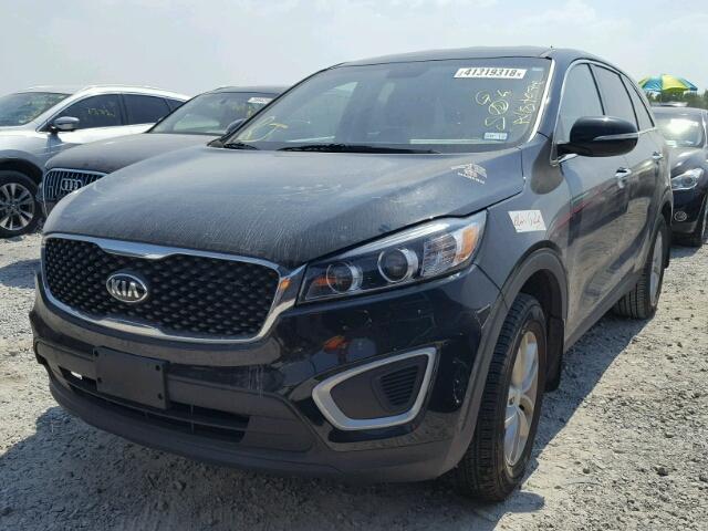 5XYPG4A30HG248572 - 2017 KIA SORENTO LX BLACK photo 2