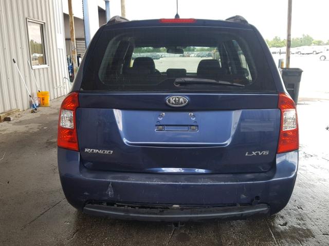 KNAFG526687183117 - 2008 KIA RONDO LX BLUE photo 9