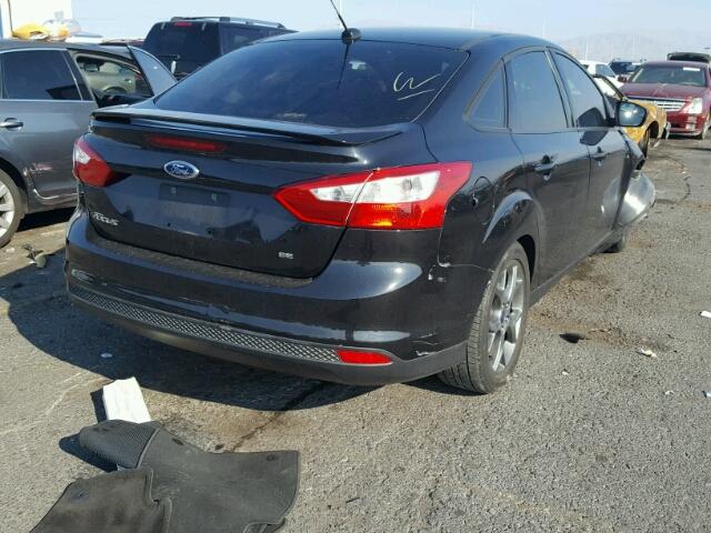 1FADP3F20DL375095 - 2013 FORD FOCUS SE BLACK photo 4