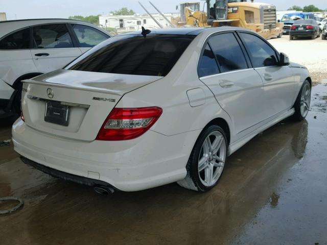 WDDGF56X18F172700 - 2008 MERCEDES-BENZ C 350 WHITE photo 4