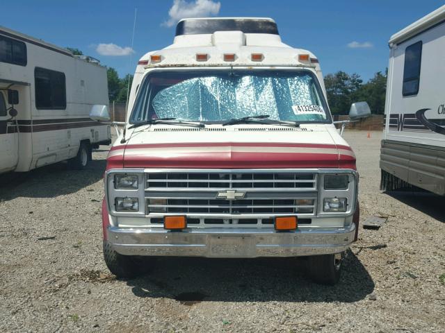 2GBJG31K9K4147364 - 1989 CHEVROLET G30 TRAVEL WHITE photo 2