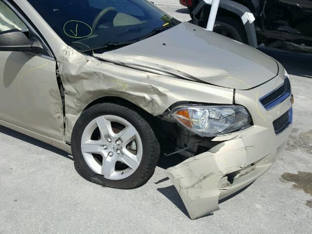 1G1ZB5E18BF352087 - 2011 CHEVROLET MALIBU LS GOLD photo 9