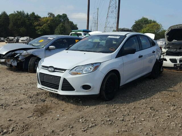 1FADP3E27DL136693 - 2013 FORD FOCUS S WHITE photo 2