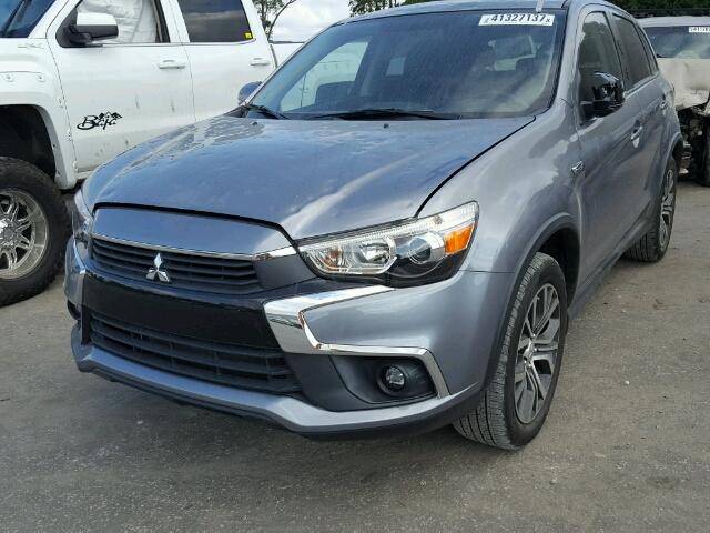 JA4AP3AU3GZ041807 - 2016 MITSUBISHI OUTLANDER GRAY photo 2