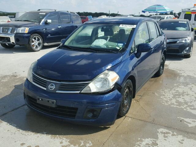 3N1BC11EX8L435321 - 2008 NISSAN VERSA S BLUE photo 2