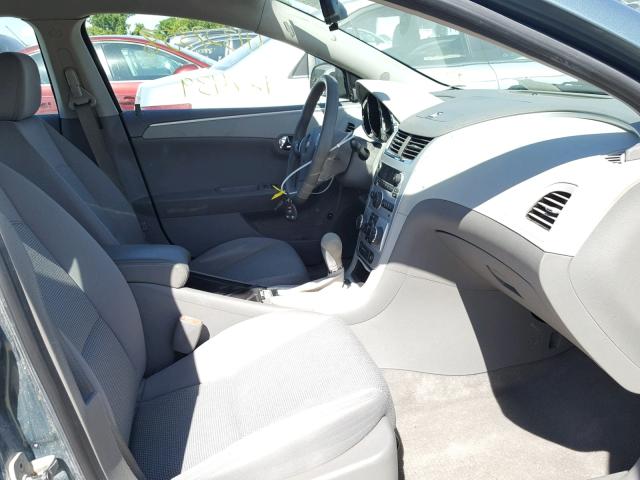 1G1ZG57B89F259779 - 2009 CHEVROLET MALIBU LS GREEN photo 5