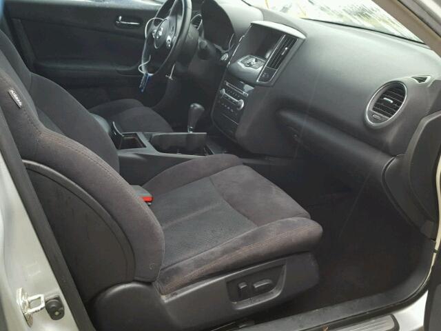 1N4AA5AP7DC802839 - 2013 NISSAN MAXIMA S Srebrny zdjęcie 5