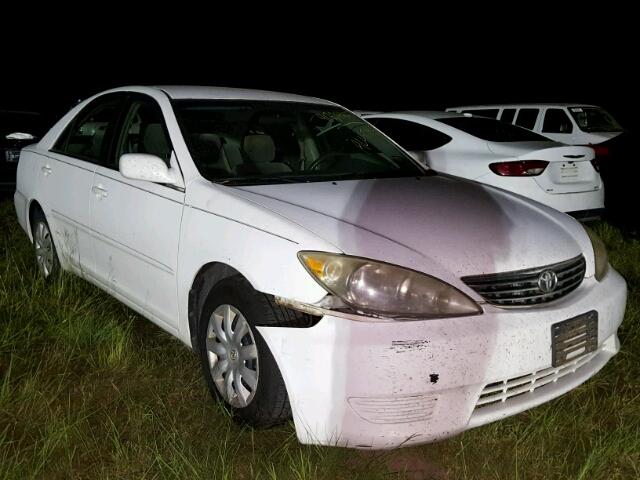 4T1BE32K76U682477 - 2006 TOYOTA CAMRY WHITE photo 1