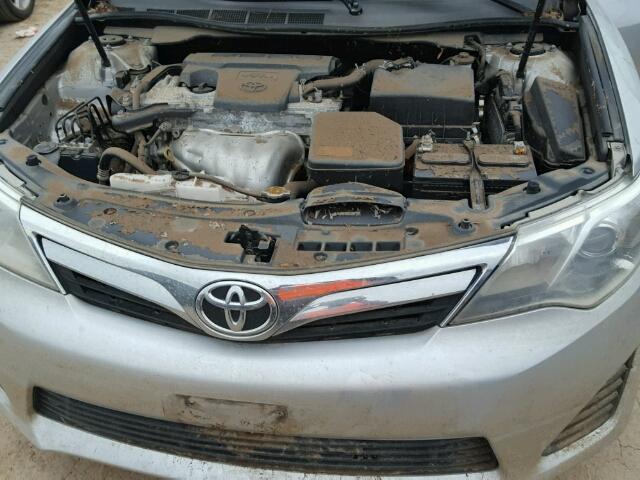4T4BF1FK6CR247608 - 2012 TOYOTA CAMRY SILVER photo 7
