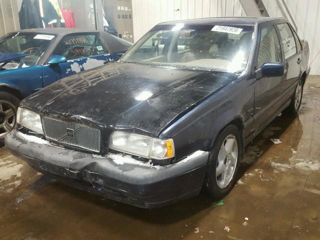 YV1LS5727T1335261 - 1996 VOLVO 850 BLUE photo 2