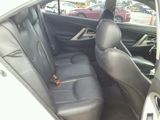 4T1BF3EK3BU777279 - 2011 TOYOTA CAMRY BASE WHITE photo 6