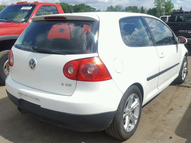 WVWAB71K38W012059 - 2008 VOLKSWAGEN RABBIT WHITE photo 4