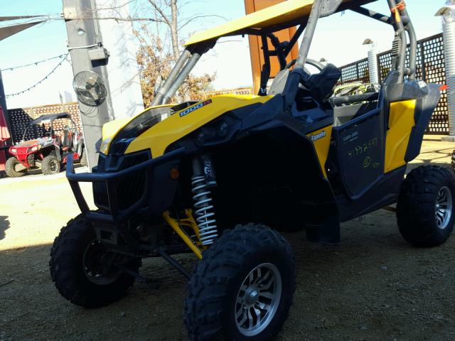 3JBPXLP10DJ000484 - 2013 CAN-AM MAVERICK 1 YELLOW photo 4