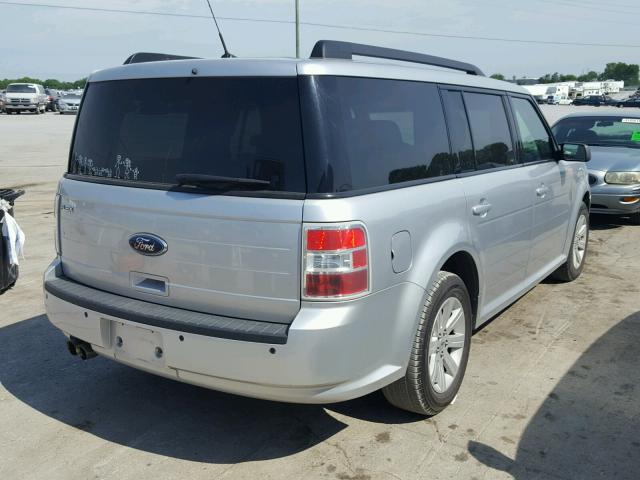 2FMGK5BC6ABA38874 - 2010 FORD FLEX SE SILVER photo 4