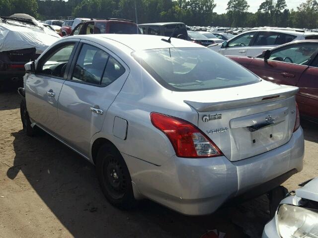 3N1CN7AP1GL910629 - 2016 NISSAN VERSA S GRAY photo 3