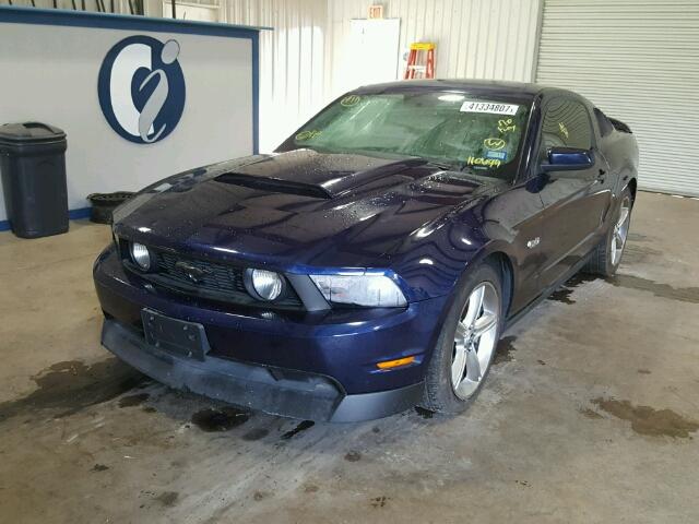 1ZVBP8CF6B5110699 - 2011 FORD MUSTANG GT BLUE photo 2