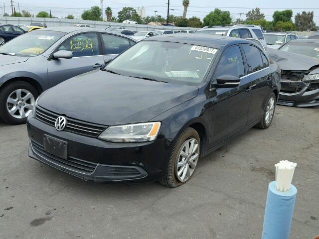 3VWD17AJ4EM394408 - 2014 VOLKSWAGEN JETTA SE BLACK photo 2