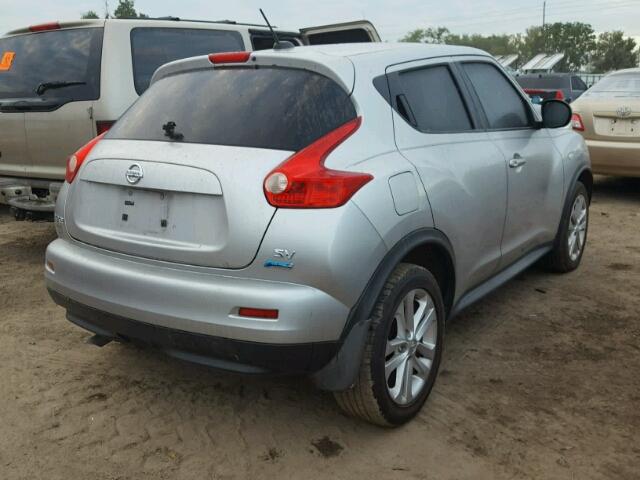 JN8AF5MR8CT111265 - 2012 NISSAN JUKE S SILVER photo 4