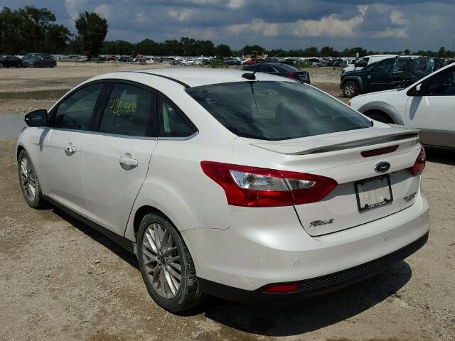 1FADP3J23EL410432 - 2014 FORD FOCUS TITA WHITE photo 3