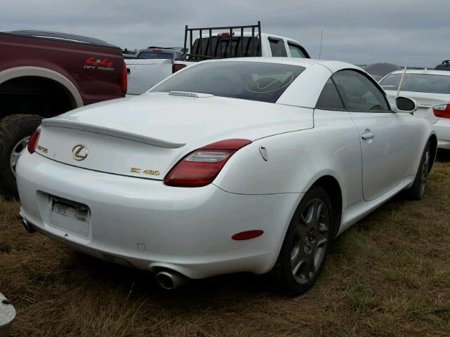 JTHFN45Y879015125 - 2007 LEXUS SC WHITE photo 4