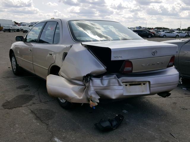 4T1BG12K4TU690336 - 1996 TOYOTA CAMRY DX TAN photo 3