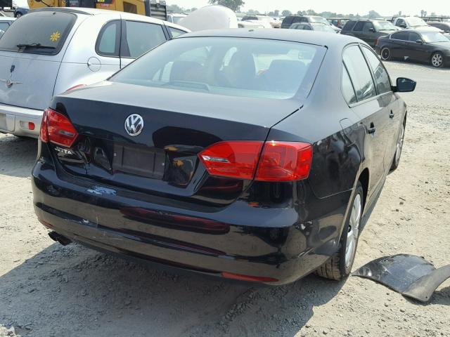 3VW2K7AJ4DM364652 - 2013 VOLKSWAGEN JETTA BASE Սև լուսանկար 4